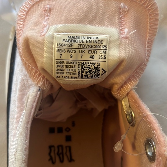 Converse Blush Velvet Sneakers - Picture 8 of 10